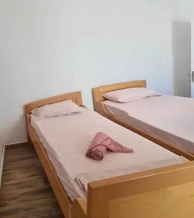 Debi's Place * Linaria (Skyros)