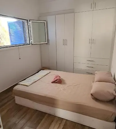 Debi's Place