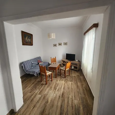 Debi's Place Linaria (Skyros)