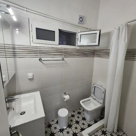 Apartmán Debi's Place *
